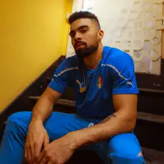 Listen to Dante Ryan, watch music videos, read bio, see tour dates & more!