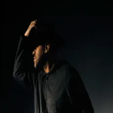 Alberto Flashを聴いたり、ミュージックビデオを鑑賞したり、経歴やツアー日程などを確認したりしましょう！