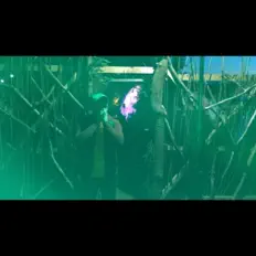 Saint Tomorrowを聴いたり、ミュージックビデオを鑑賞したり、経歴やツアー日程などを確認したりしましょう！
