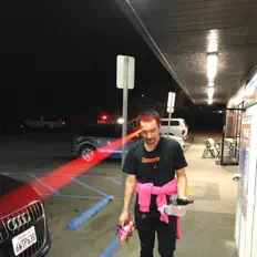 Écoutez Thepoolboi, regardez des vidéoclips, lisez la biographie, consultez les dates de tournée et plus encore !