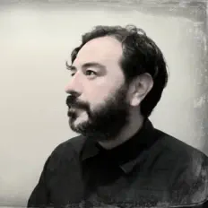 收听 Roger!、观看音乐视频、阅读小传、查看巡演日期等 ！