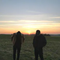 Écoutez Bliss Signal, regardez des vidéoclips, lisez la biographie, consultez les dates de tournée et plus encore !