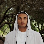 Lee James