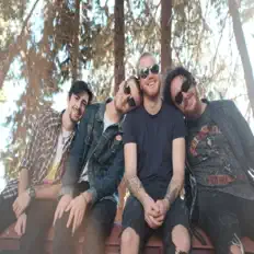 Escucha a Jacver, mira videos musicales, lee su biografía, consulta las fechas de las gira y más.