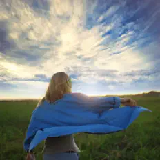 收听 Sara Hart、观看音乐视频、阅读小传、查看巡演日期等 ！