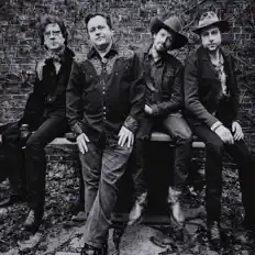 Dengarkan Geoff Marshall and the Mail Order Cowboys, tonton video musik, baca bio, lihat tanggal tur & lainnya!