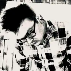 Hör dir Shadowheart an, schau dir Musikvideos an, lies die Biografie, finde Tourdaten und mehr!