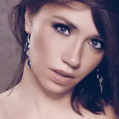Écoutez Марина Карри, regardez des vidéoclips, lisez la biographie, consultez les dates de tournée et plus encore !