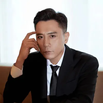 Listen to 劉燁, watch music videos, read bio, see tour dates & more!