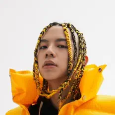 Dengarkan C.Hao$, tonton video musik, baca bio, lihat tanggal tur & lainnya!