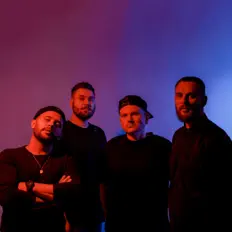 Escucha a GG, mira videos musicales, lee su biografía, consulta las fechas de las gira y más.