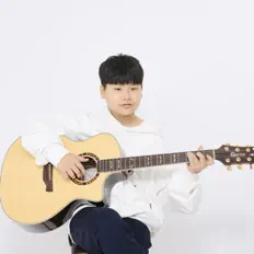 聆聽 남연우、觀看音樂影片、閱讀小傳、查看巡演日期等！