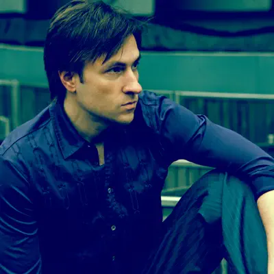 Listen to Robert McAtee, watch music videos, read bio, see tour dates & more!