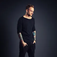 Listen to Keenarf, watch music videos, read bio, see tour dates & more!
