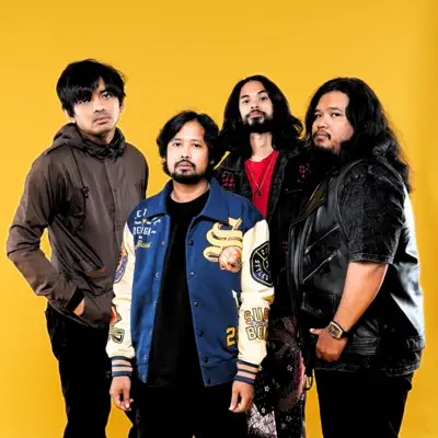 Listen to Manusia Aksara, watch music videos, read bio, see tour dates & more!
