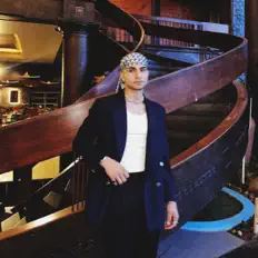 Anirudh Sharmaを聴いたり、ミュージックビデオを鑑賞したり、経歴やツアー日程などを確認したりしましょう！