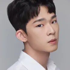 Poslechněte si interpreta Cha Min Ho, sledujte hudební videa, přečtěte si životopis, podívejte se na data turné a další informace.