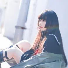 聆聽 TEIKOBONBON、觀看音樂影片、閱讀小傳、查看巡演日期等！
