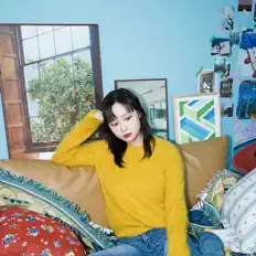 Listen to Lee Yerin, watch music videos, read bio, see tour dates & more!