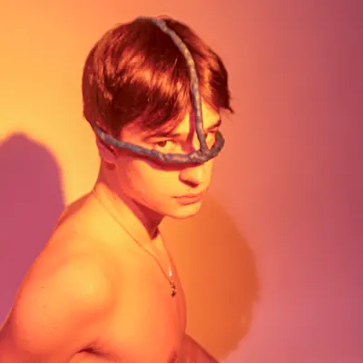 Listen to Клуб жемчужной пыли, watch music videos, read bio, see tour dates & more!