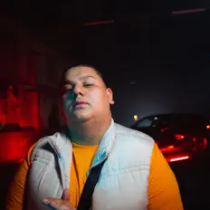 Biggie68を聴いたり、ミュージックビデオを鑑賞したり、経歴やツアー日程などを確認したりしましょう！
