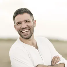 Ouça Joan Rovira, assista a videoclipes, leia a biografia, veja as datas das turnês e mais!