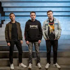 Escucha a CHILLVOICE, mira videos musicales, lee su biografía, consulta las fechas de las gira y más.