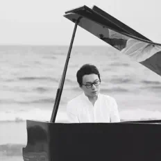 Listen to 罗威, watch music videos, read bio, see tour dates & more!