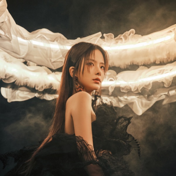 Chen Zhuoxuan's avatar