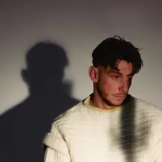 Listen to Béesau, watch music videos, read bio, see tour dates & more!