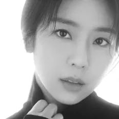 Écoutez YEWON, regardez des vidéoclips, lisez la biographie, consultez les dates de tournée et plus encore !