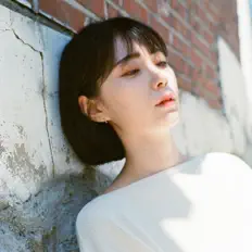 Listen to Hong Kieun, watch music videos, read bio, see tour dates & more!