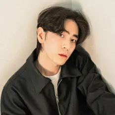 Ouve Jeon Chan Bin, vê vídeos de música, lê a biografia, vê as datas da digressão e muito mais!