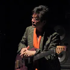 Dengarkan Tsugutoshi Goto, tonton video musik, baca bio, lihat tanggal tur & lainnya!