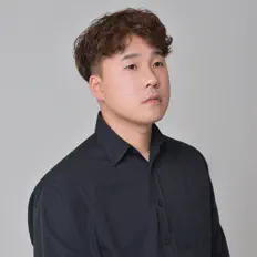 Luister naar Kim Young Tae, bekijk muziekvideo's, lees de bio, bekijk de tourdata, en meer!