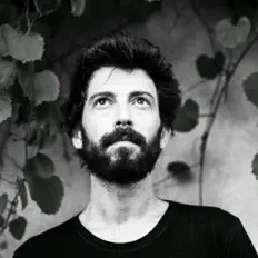 Roy Rabinovici: песни, клипы, биография, даты выступлений и многое другое.