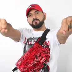 Jah-Bを聴いたり、ミュージックビデオを鑑賞したり、経歴やツアー日程などを確認したりしましょう！