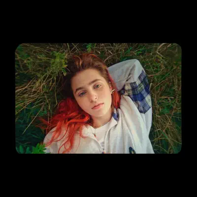 Ascolta Clairo: Back In Your Own Backyard con Pinback