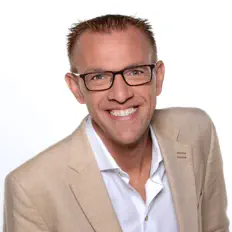 Listen to Marco De Hollander, watch music videos, read bio, see tour dates & more!