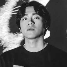 Escucha a 우팍, mira videos musicales, lee su biografía, consulta las fechas de las gira y más.