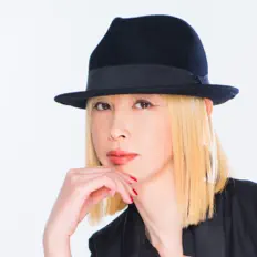 Ascolta Chisato Murakami, guarda video musicali, leggi la biografia, vedi le date del tour & altro!