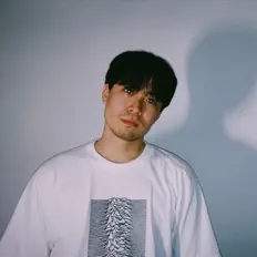 Écoutez 한정훈, regardez des vidéoclips, lisez la biographie, consultez les dates de tournée et plus encore !