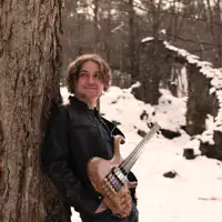 Escucha a undefined, mira vídeos musicales, lee la biografía, consulta fechas de giras y mucho más.