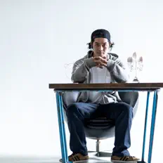 Poslechněte si interpreta Chuba aka Keiji, sledujte hudební videa, přečtěte si životopis, podívejte se na data turné a další informace.