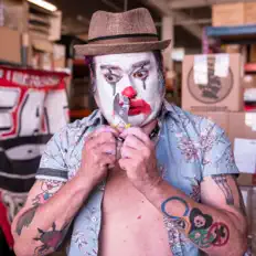 Poslechněte si interpreta Cokie the Clown, sledujte hudební videa, přečtěte si životopis, podívejte se na data turné a další informace.