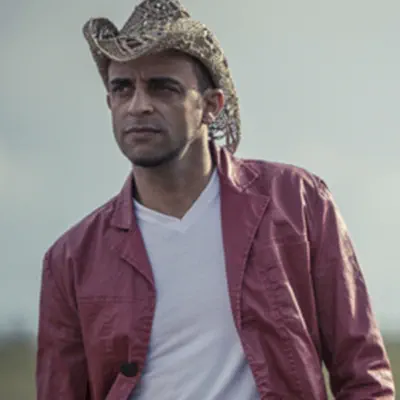 Listen to Ronaldo André, watch music videos, read bio, see tour dates & more!