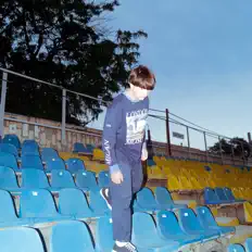 Goofyguyを聴いたり、ミュージックビデオを鑑賞したり、経歴やツアー日程などを確認したりしましょう！