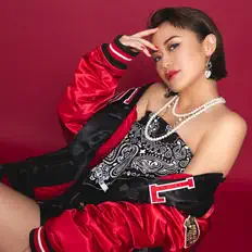 收听 RED芮德、观看音乐视频、阅读小传、查看巡演日期等 ！