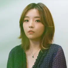 收听 정튠、观看音乐视频、阅读小传、查看巡演日期等 ！