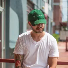 Ouve Anthony Mata, vê vídeos de música, lê a biografia, vê as datas da digressão e muito mais!